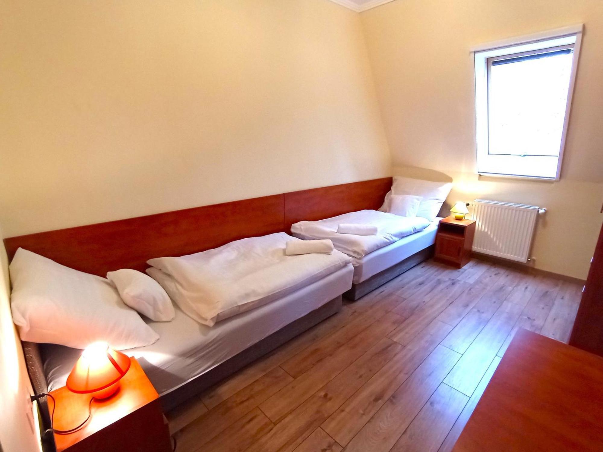 Patak-Party Apartmanok Bogács Esterno foto
